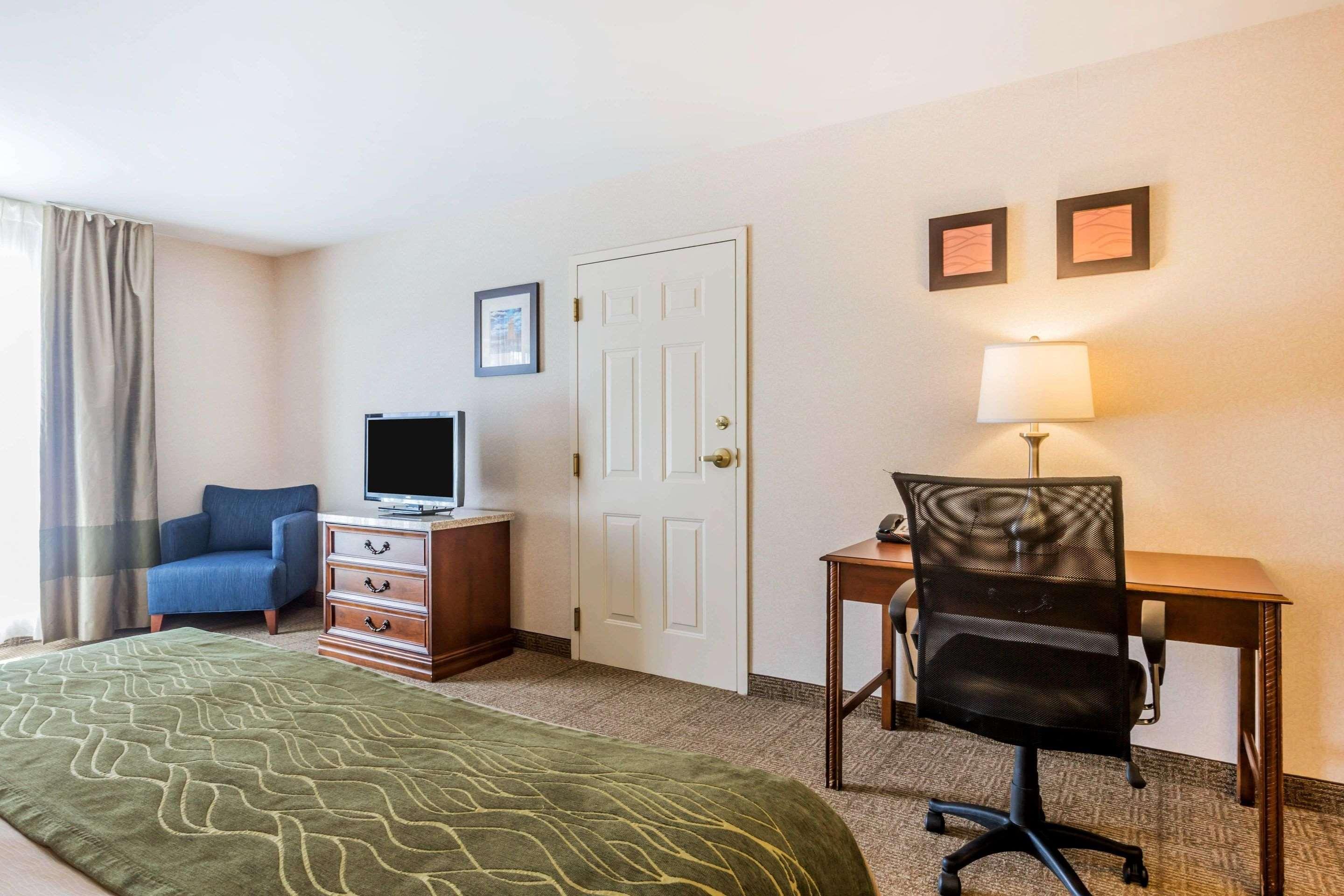 Comfort Inn & Suites Бърлингтън Екстериор снимка