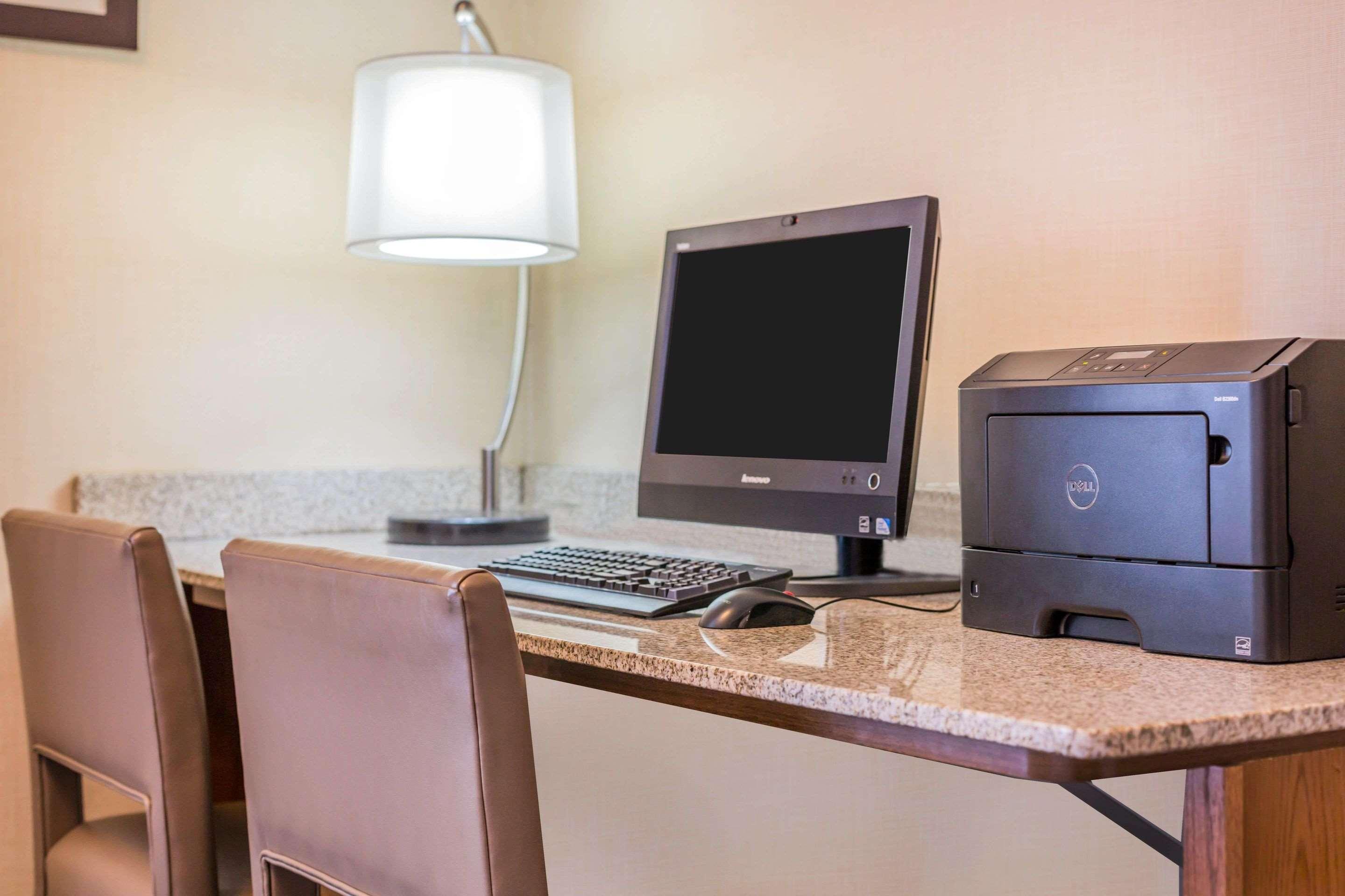 Comfort Inn & Suites Бърлингтън Екстериор снимка