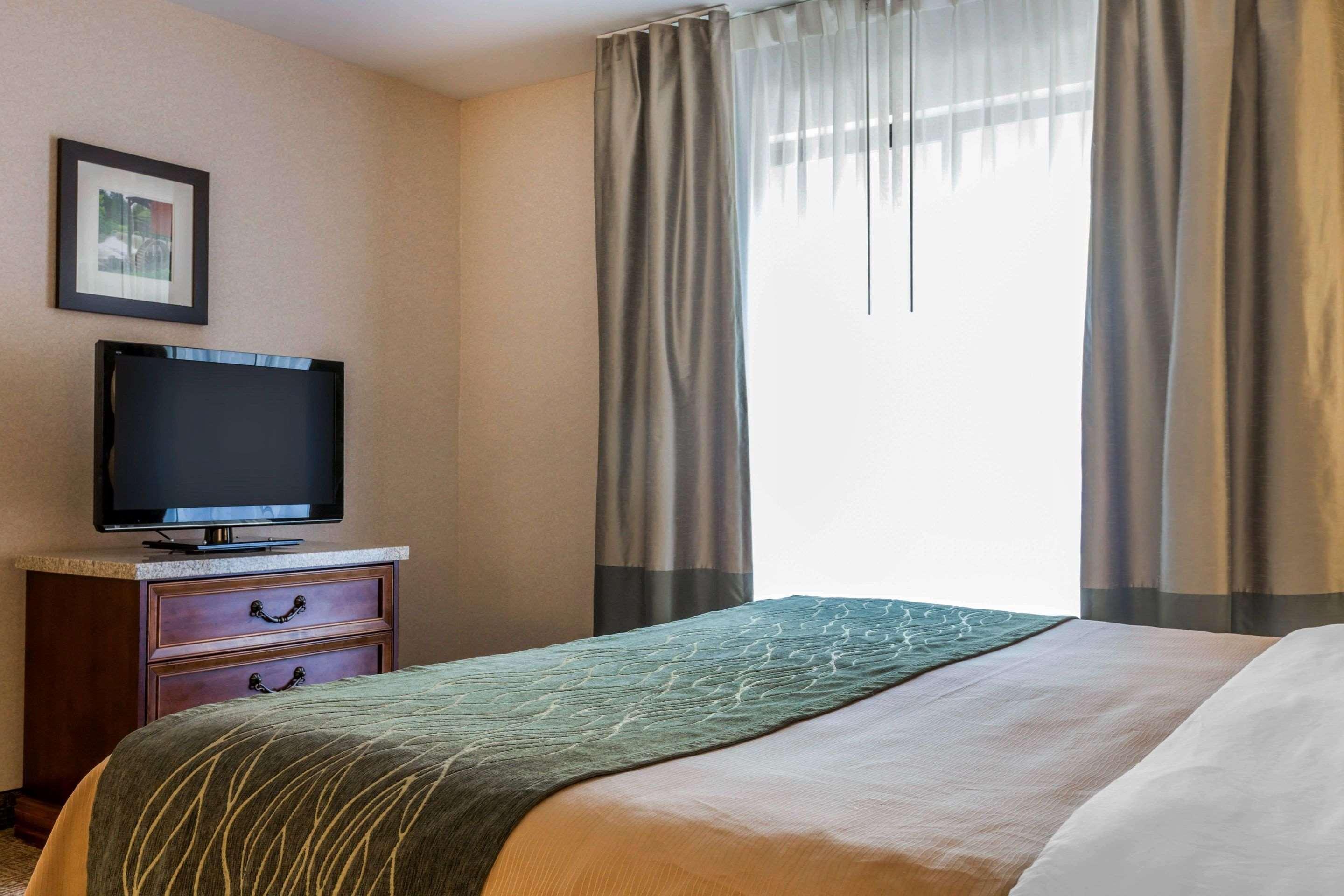 Comfort Inn & Suites Бърлингтън Екстериор снимка