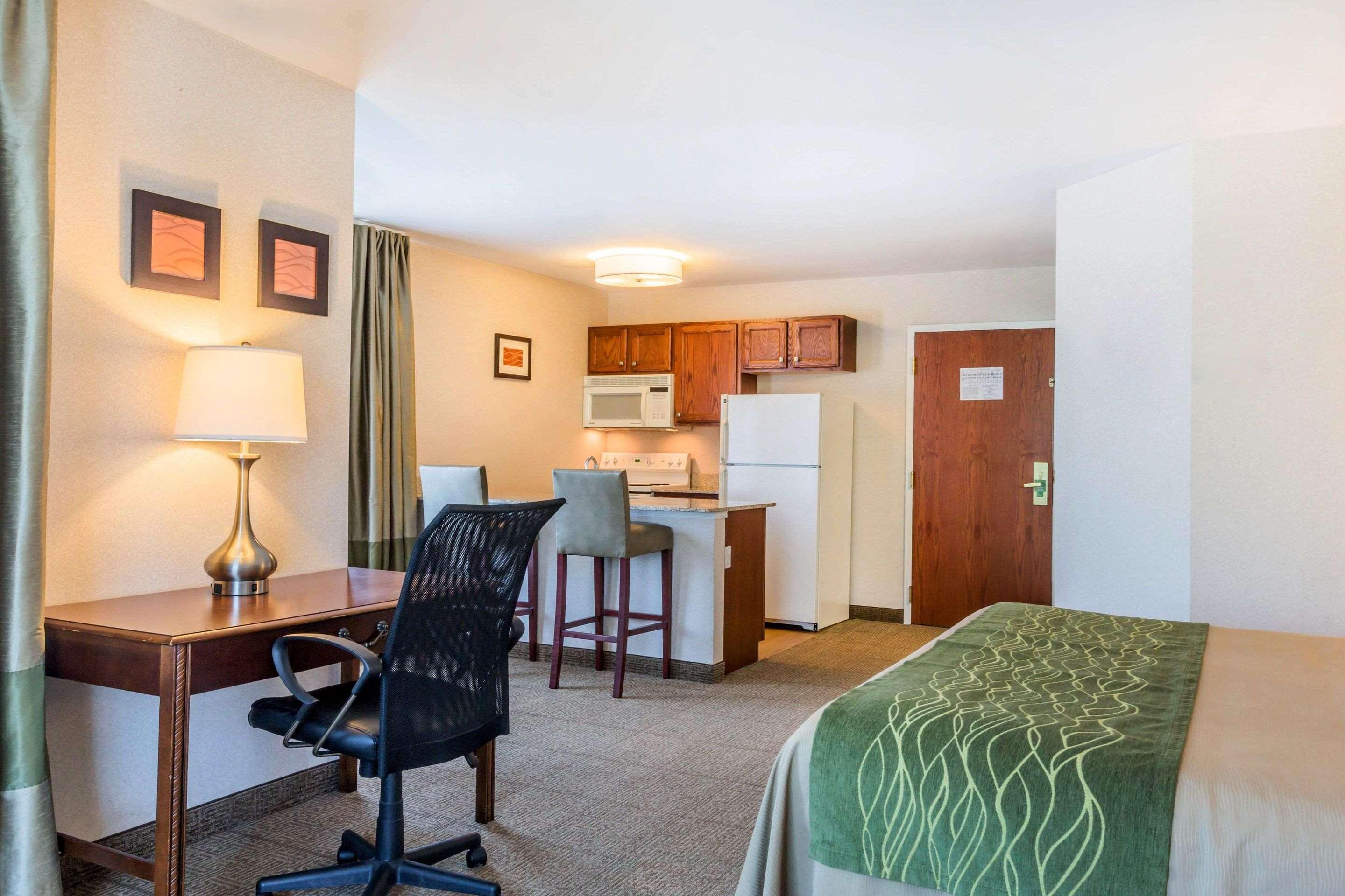 Comfort Inn & Suites Бърлингтън Екстериор снимка