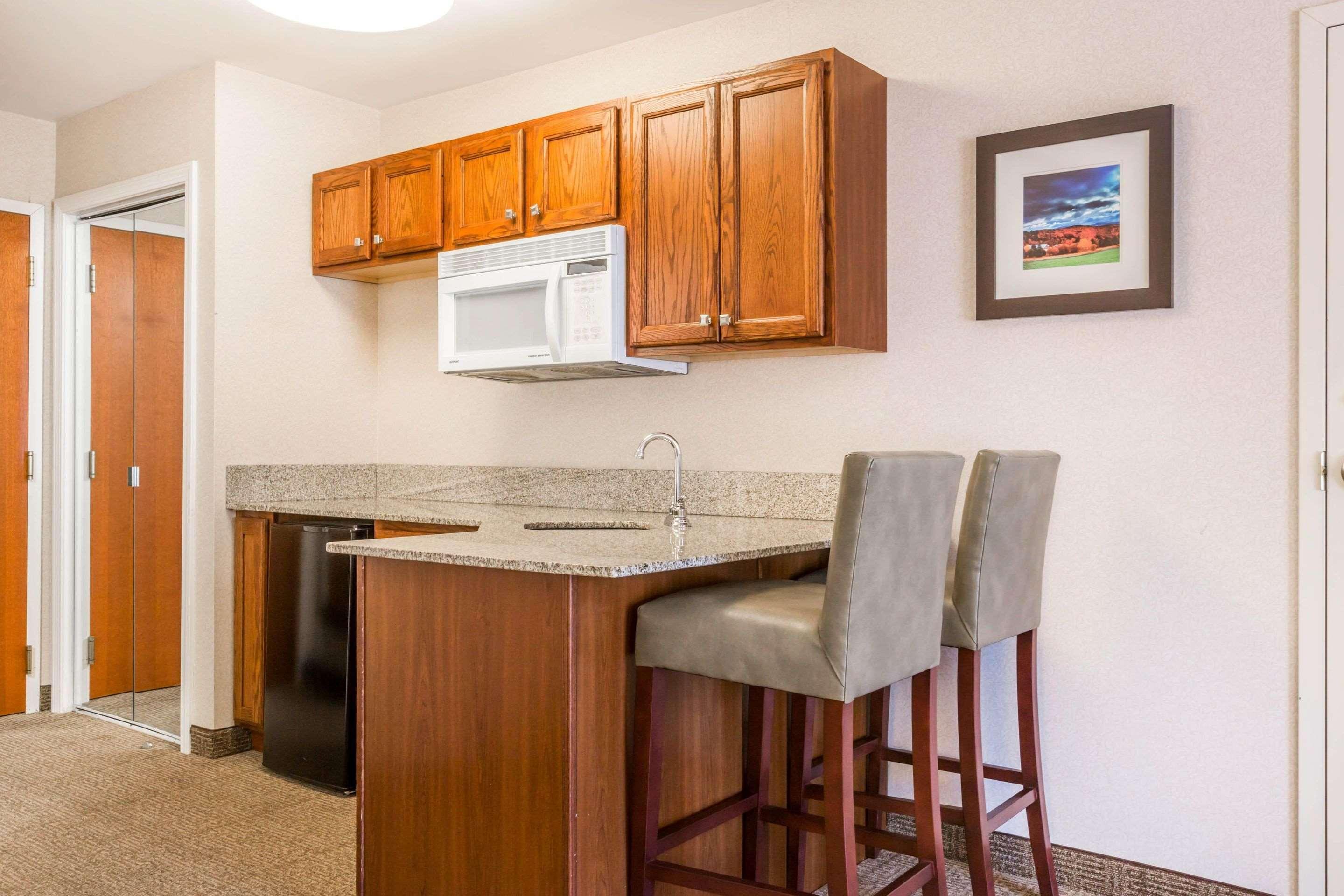Comfort Inn & Suites Бърлингтън Екстериор снимка